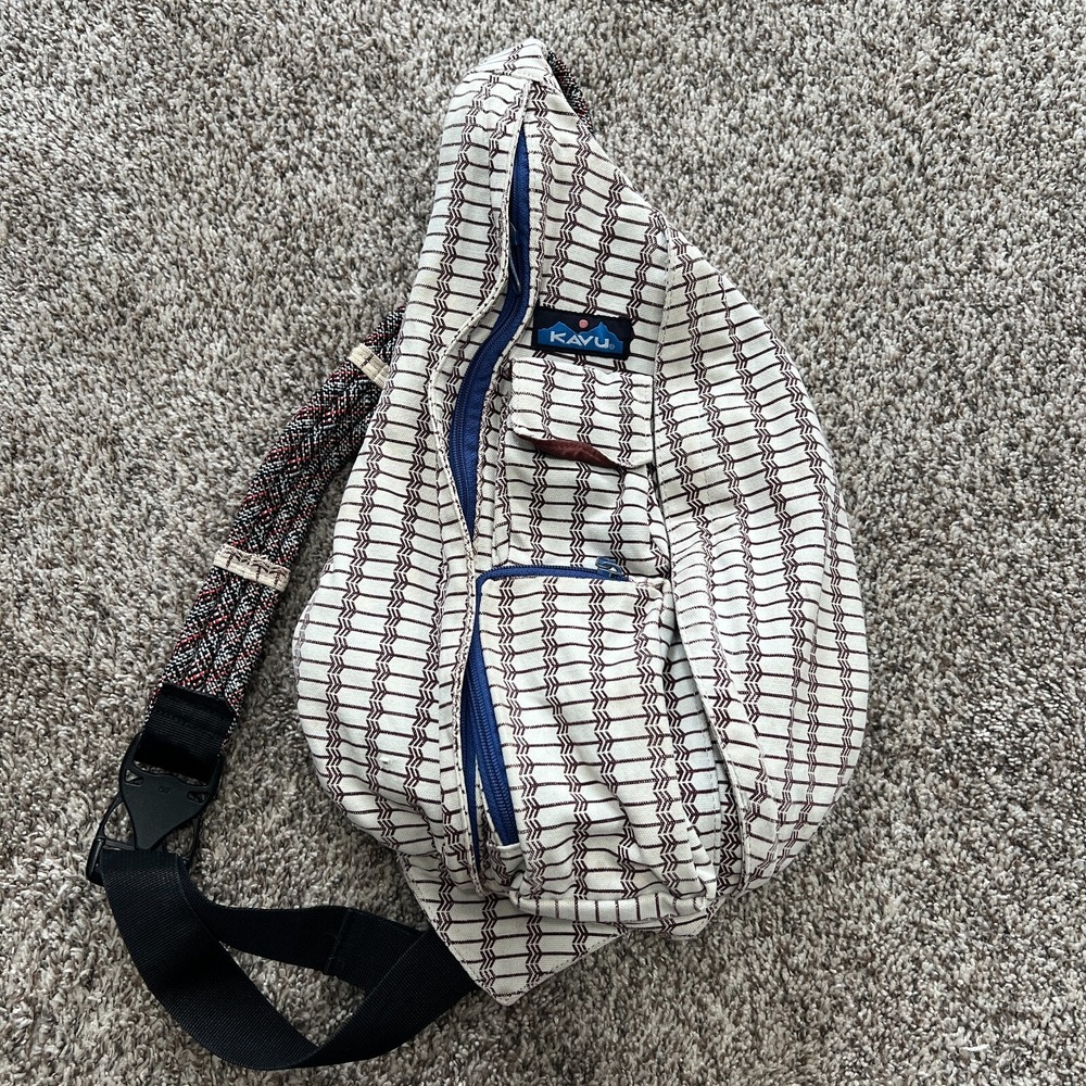 KAVU Rope Bag Sling Crossbody Red & White Geometric Pattern